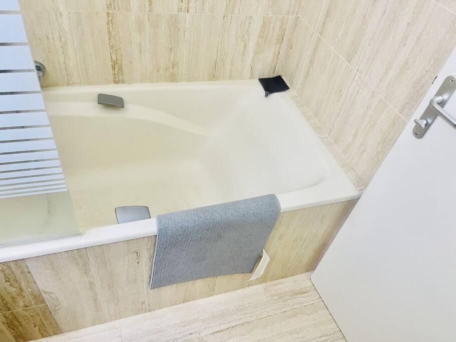 Appartement Place Verdun - Tours Luaran gambar